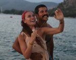 Un amore come te: stasera su Canale 5 il film turco con Burak Özçivit e Fahriye Evcen