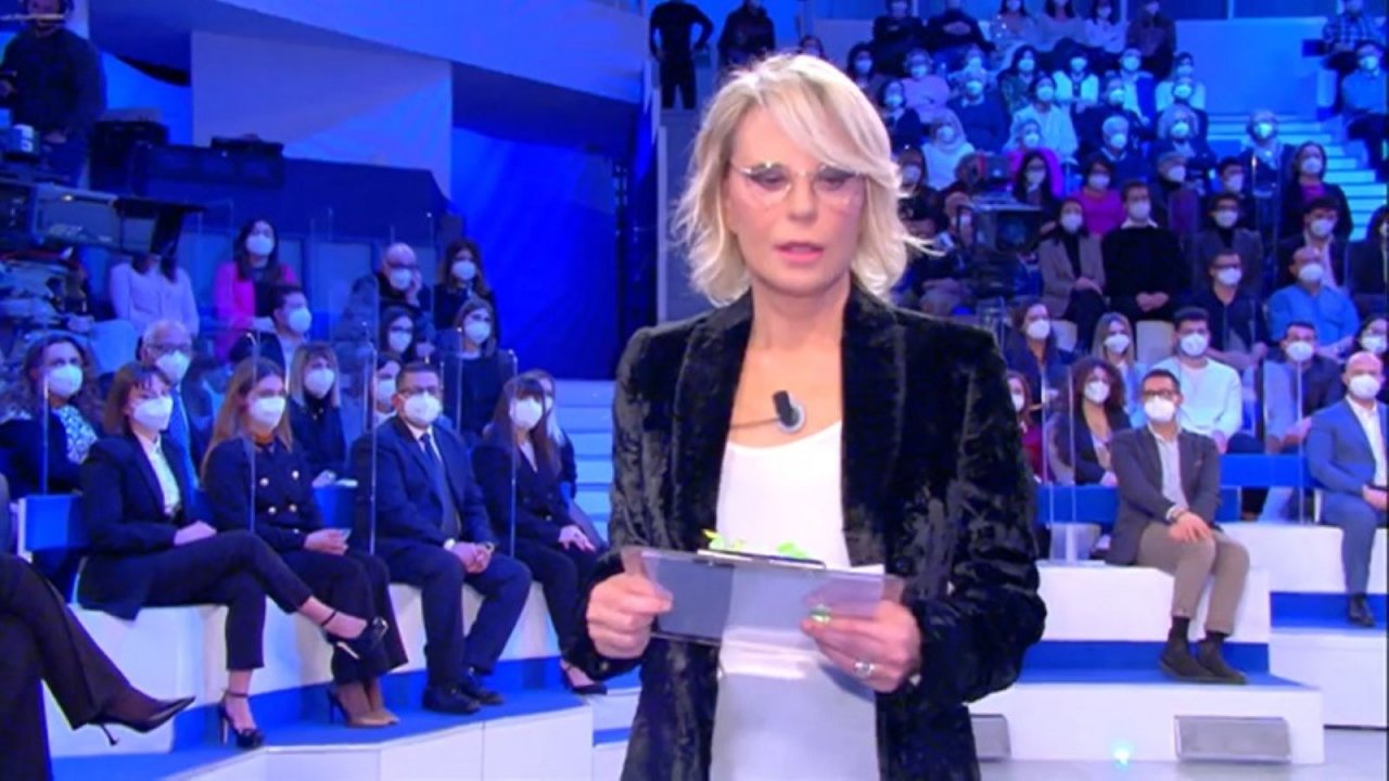 C'è posta per te cambia tutto: Vip e amori segreti protagonisti nella nuova stagione