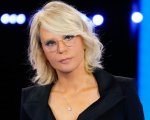 Amici 26: rivoluzione in arrivo? Maria De Filippi pronta a dire addio a casetta e daytime