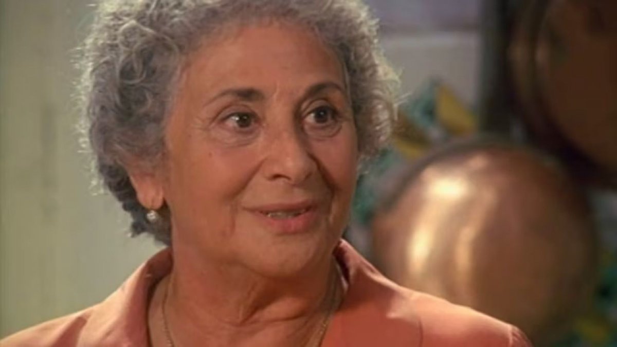capri anticipazioni 7 luglio reginella lascia villa isabella jane torna da umberto da Movieplayer.it capri anticipazioni 7 luglio reginella lascia villa isabella jane torna da umberto
