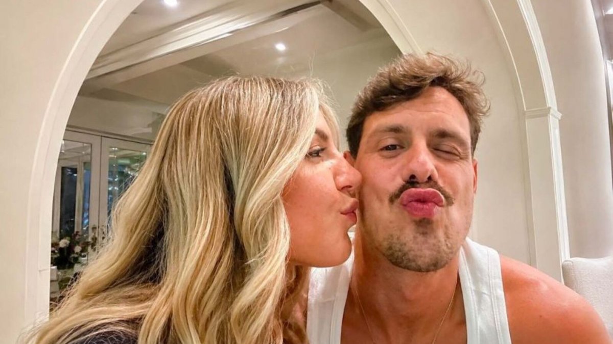 gf vip lucia ilardo e renato biancardi in crisi il messaggio di lei spiazza i fan da Movieplayer.it gf vip lucia ilardo e renato biancardi in crisi il messaggio di lei spiazza i fan
