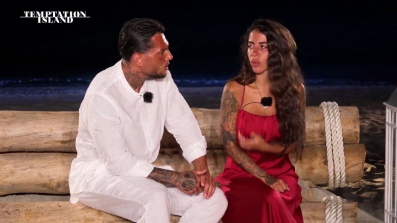Temptation Island: perché il pubblico invocava Gianni Sperti sui social?