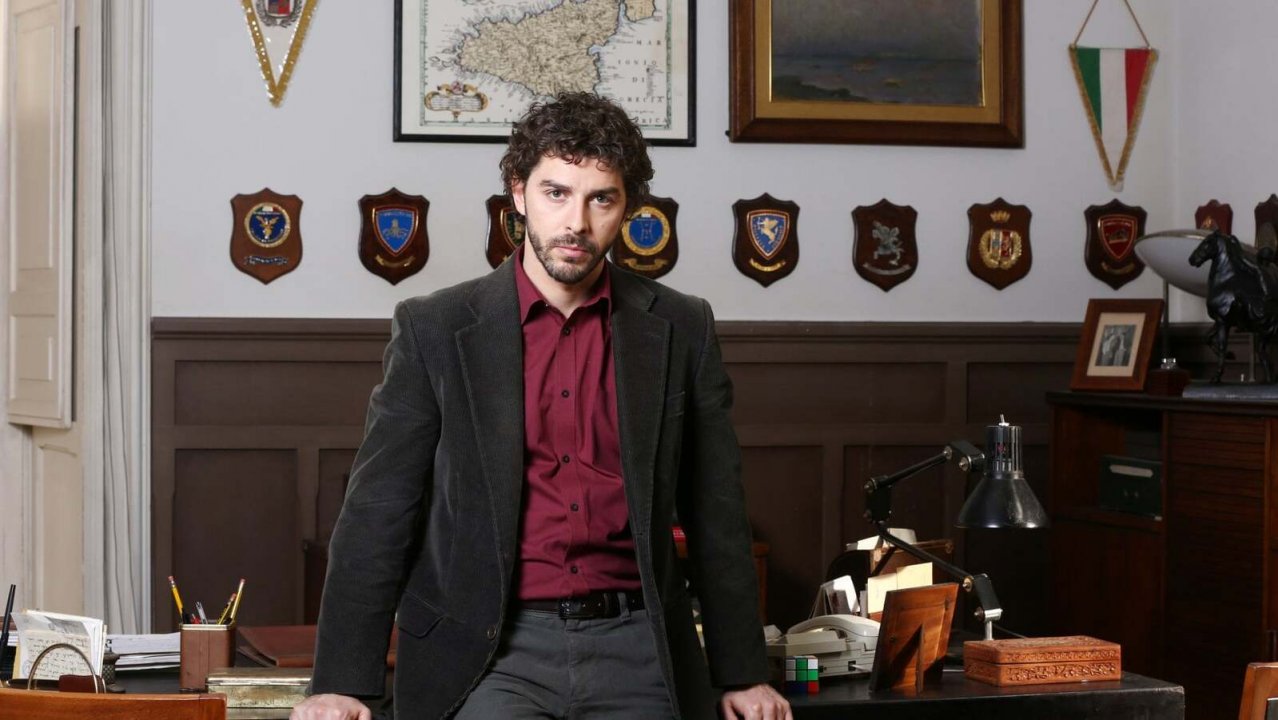 Il giovane Montalbano torna da stasera su Rai 1: trama, cast e quel ruolo che Riondino non voleva accettare