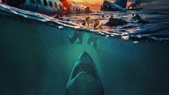 Deep Water - Incubo dagli abissi, recensione: Aaron Eckhart e Ben Kingsley contro gli squali
