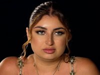 Temptation Island anticipazioni: Sabrina provoca Lory, ma lui non cede