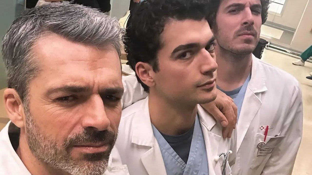 Doc - Nelle tue mani, il cast è inseparabile: l’amicizia speciale che unisce Luca Argentero e gli altri