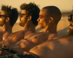 Mediaset Infinity, cosa vedere ad agosto: serie TV, film e cult da recuperare in streaming