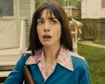 La fine di Oak Street, Anne Hathaway ed Ewan McGregor spiegano il finale cambiato: 'Non riuscivo a capire'