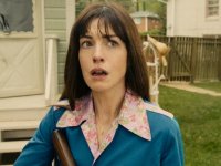 La fine di Oak Street, Anne Hathaway ed Ewan McGregor spiegano il finale cambiato: 'Non riuscivo a capire'