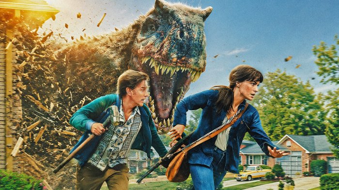 La fine di Oak Street, recensione: Dinosauri e periferia anni '80 per un film divertente e spaventoso