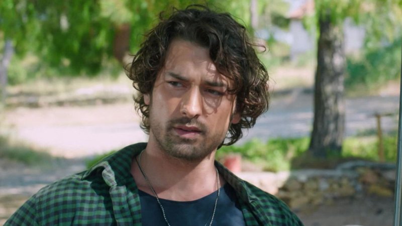 Be My Sunshine: anticipazioni 16 agosto: Poyraz cerca Haziran, Melisa dubita di Alper