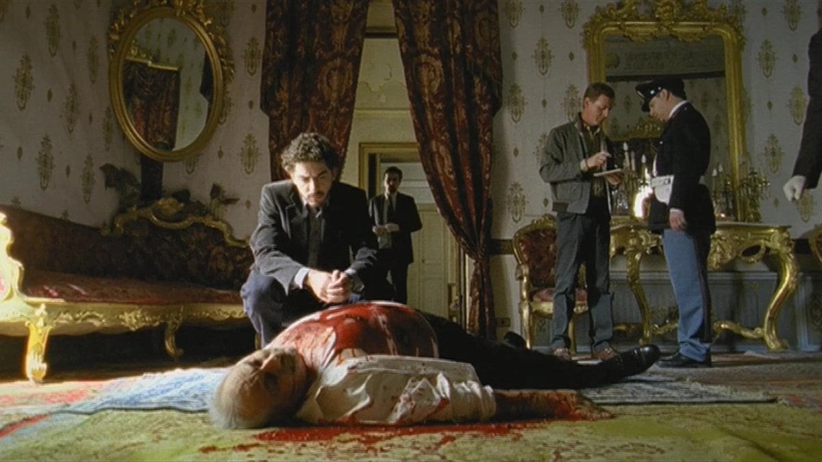 il giovane montalbano stasera su rai 1 con sette luned236 la trama e il cast dell episodio da Movieplayer.it il giovane montalbano stasera su rai 1 con sette luned236 la trama e il cast dell episodio