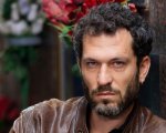 Un Posto al Sole, anticipazioni 24 agosto: Damiano, Rosa  e Clara affrontano Eduardo