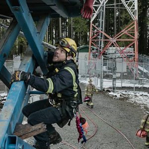 Max Thieriot interpreta il personaggio di Bode Leone