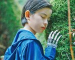 Sheep in the Box, la recensione: lutto, memoria e IA nel nuovo film di Kore-eda