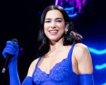 Dua Lipa potrebbe co-condurre Sanremo 2027: la trattativa di Stefano De Martino punta in alto