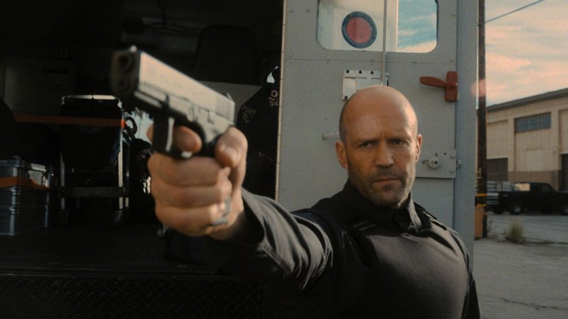 La furia di un uomo - Wrath of man stasera su Rai 4: Jason Statham scatena la sua vendetta