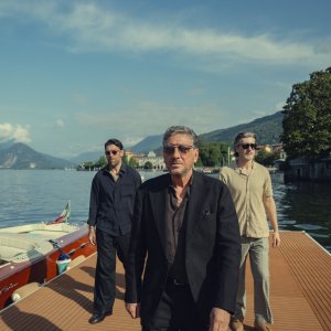 The Gentlemen 2: Sergio Castellitto in una scena della serie Netflix