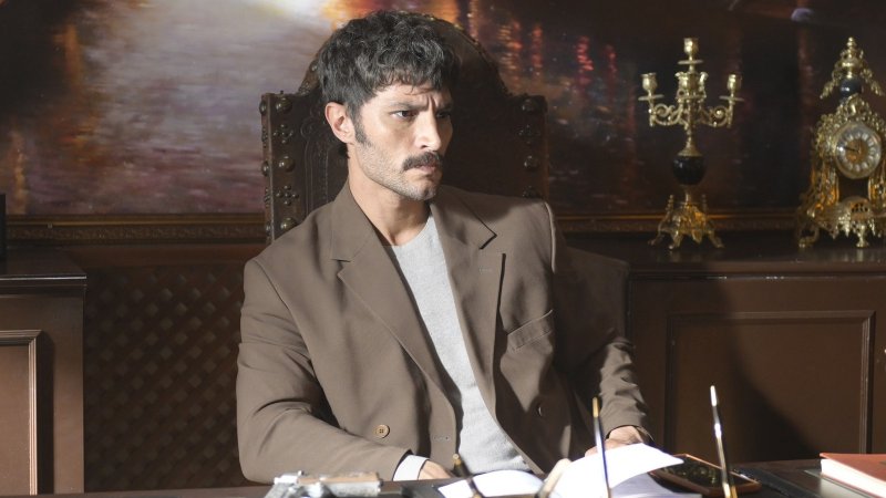 L'Erede stasera su Canale 5: Yildiz si fa da parte, ma Serhat sorprende Melek