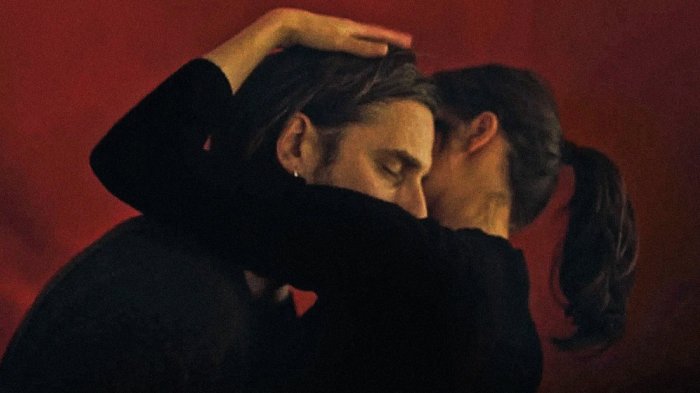 The Echo Chamber, recensione: il film di Andrea Pallaoro è un appartamento bellissimo, ma vuoto