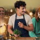Spezie e bugie - La piccola cucina di Mehdi, la recensione: il sapore della doppia identità