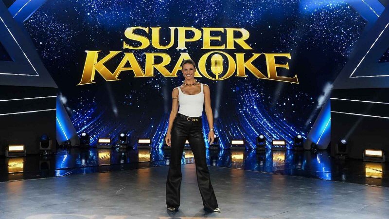 Super Karaoke con Michelle Hunziker da stasera su Canale 5: ospiti e anticipazioni dell'8 settembre