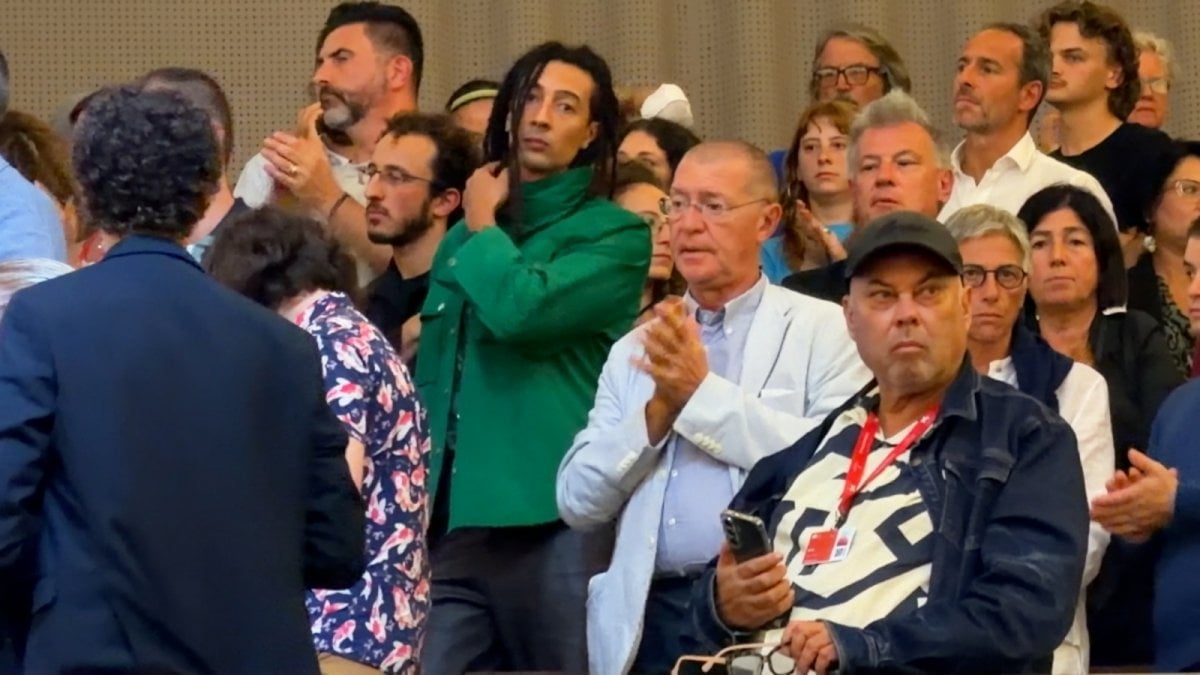 ghali a venezia 83 per il documentario naza sono qui a titolo personale tutti dovrebbero vederlo da Movieplayer.it ghali a venezia 83 per il documentario naza sono qui a titolo personale tutti dovrebbero vederlo