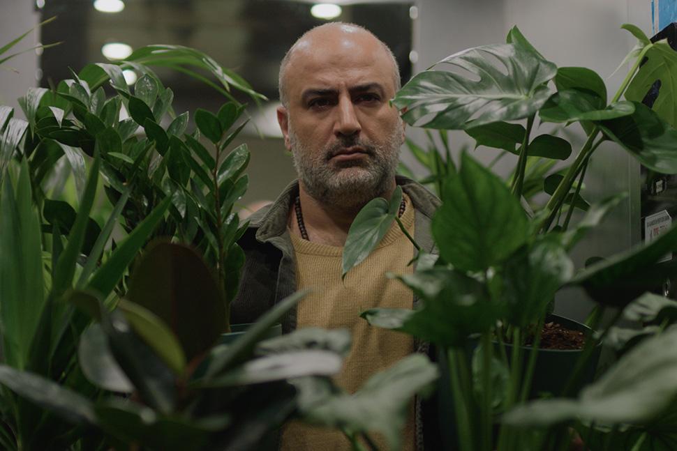 Un po' di luce, recensione: l'Iran di Asgari è un grande film sulla normalità