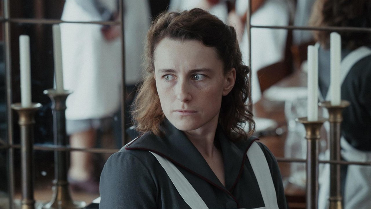 Mathilde Arcel in una scena di Woman Unknown