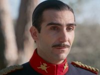 La Promessa anticipazioni 13 settembre: Lorenzo annuncia il matrimonio sui giornali con Martina