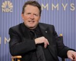 Michael J. Fox commuove tutti agli Emmy 2026: il toccante 'grazie' alla famiglia