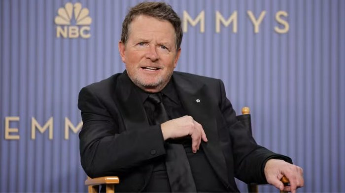 Michael J. Fox commuove tutti agli Emmy 2026: il toccante 'grazie' alla famiglia