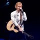 Ed Sheeran si giustifica dopo la cacciata di Macklemore dal tour ma perde altri quattro musicisti