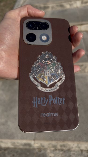 Realme 16 Pro Harry Potter Edition Stemma Colorato