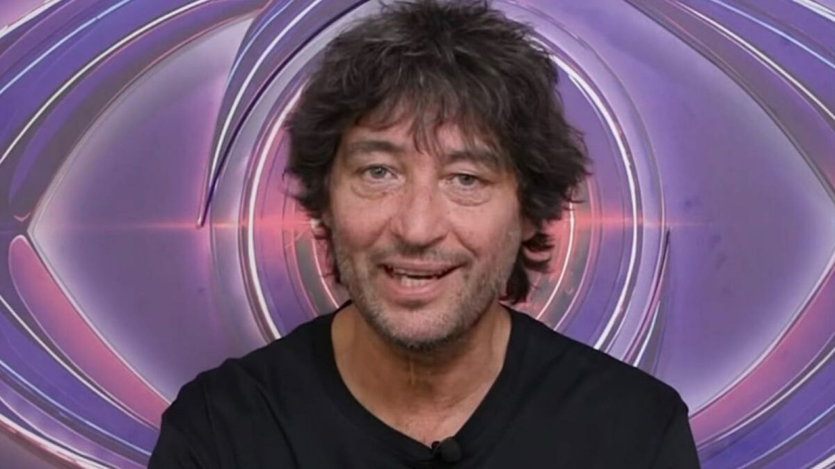 gf vip simone annicchiarico le frasi su sal da vinci e darwin fanno discutere da Movieplayer.it gf vip simone annicchiarico le frasi su sal da vinci e darwin fanno discutere