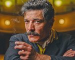 Giovannino Guareschi, recensione: Don Camillo e Peppone raccontano una vita troppo intensa per 100 minuti