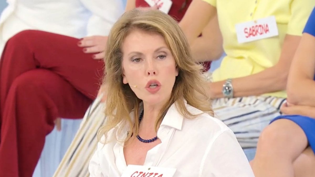 uomini e donne cinzia e marco parlano di matrimonio ma il loro amore convince poco da Movieplayer.it uomini e donne cinzia e marco parlano di matrimonio ma il loro amore convince poco
