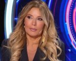 GF Vip, Selvaggia Lucarelli reagisce alla squalifica di Simone Annicchiarico: “Non posso accettare…”
