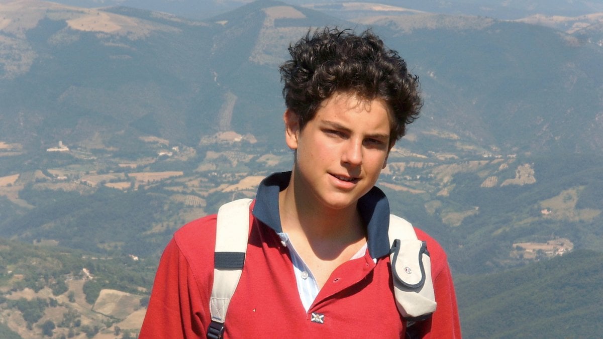 carlo acutis la vera storia del santo di internet da Movieplayer.it carlo acutis la vera storia del santo di internet