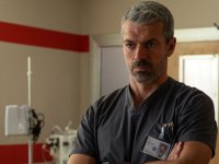 Doc - Nelle tue mani 4, recensione: il medical drama con Luca Argentero non sa più sorprendere