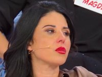 Uomini e Donne anticipazioni: Rosanna Siino bacia Antonio e scoppia la lite con Paola Fatuzzo