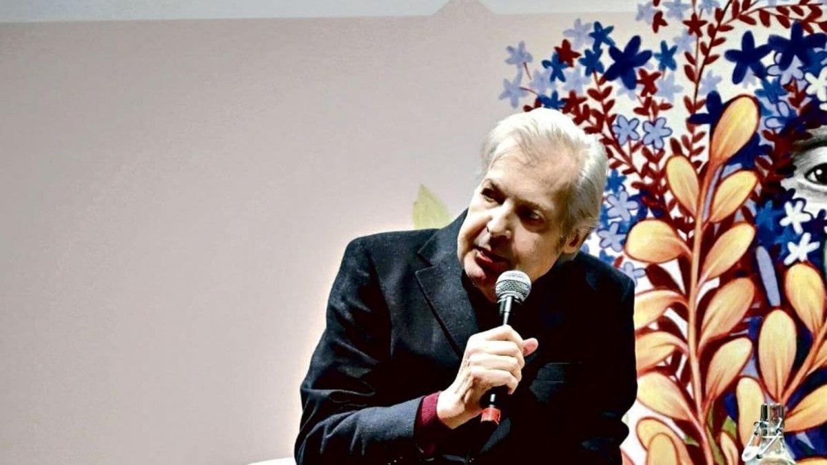 vittorio sgarbi in terapia intensiva condizioni critiche al gemelli da Movieplayer.it vittorio sgarbi in terapia intensiva condizioni critiche al gemelli