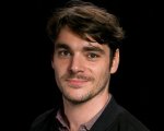 Morto RJ Mitte, l’attore di Breaking Bad aveva 34 anni : il dolce ricordo di Bryan Cranston per suo “figlio”
