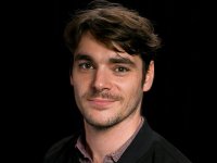 Morto RJ Mitte, l'attore di Breaking Bad aveva 34 anni : il dolce ricordo di Bryan Cranston per suo 'figlio'