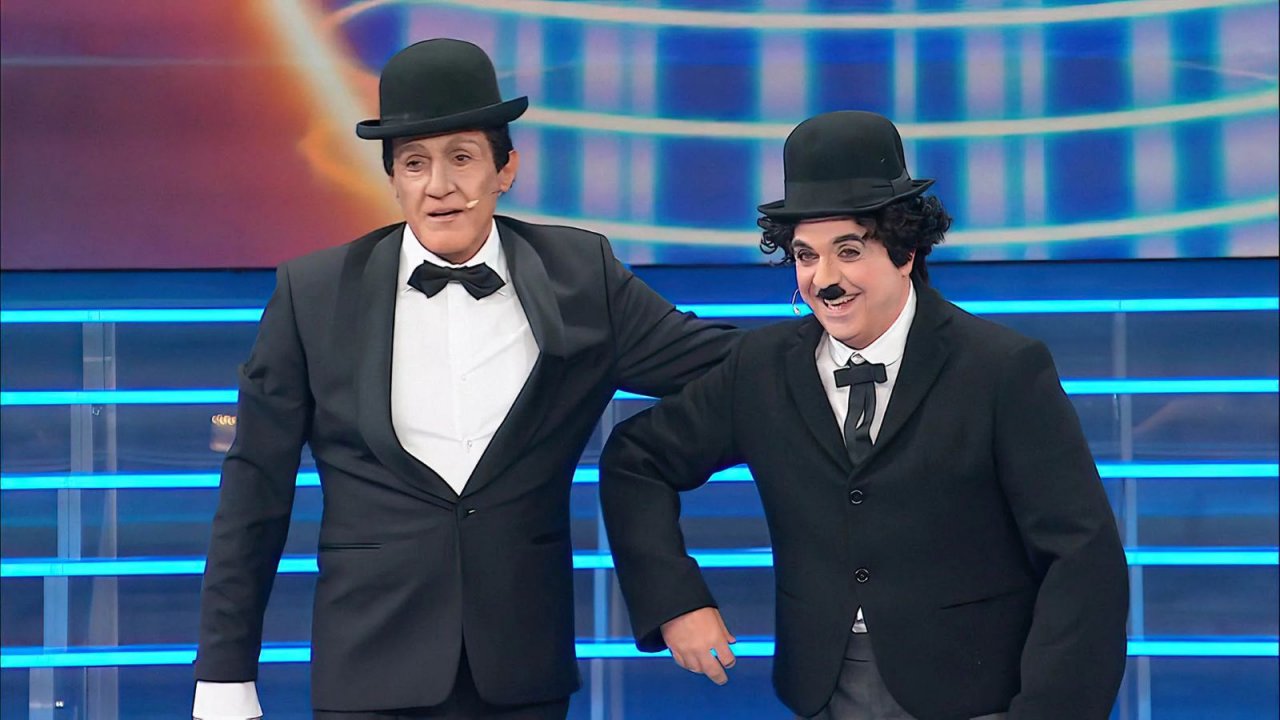 Tale e Quale Show stasera su Rai 1: da Britney Spears a Elton John, le imitazioni del 14 ottobre