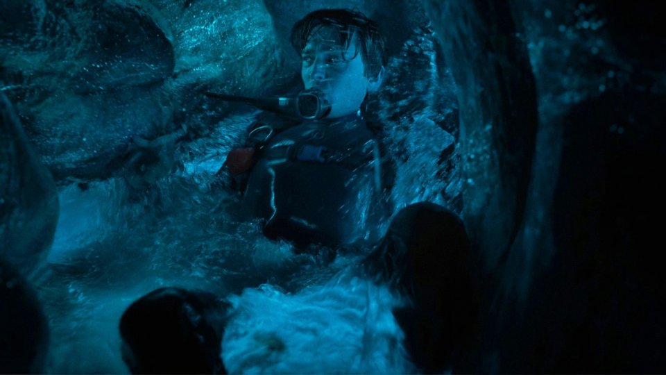 Whalefall Scena Austin Abrams
