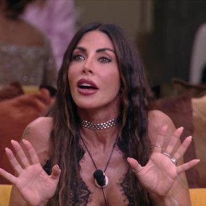 Guendalina Tavassi durante la decima puntata del Grande Fratello Vip