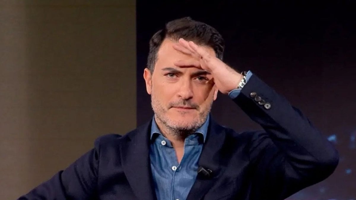 filorosso claudio martelli bestemmia in diretta monteleone qua non 232 il grande fratello da Movieplayer.it filorosso claudio martelli bestemmia in diretta monteleone qua non 232 il grande fratello