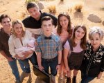 Young Sheldon, Chuck Lorre sul cast: 'Per non fare il vaccino per il Covid usavano scuse religiose'