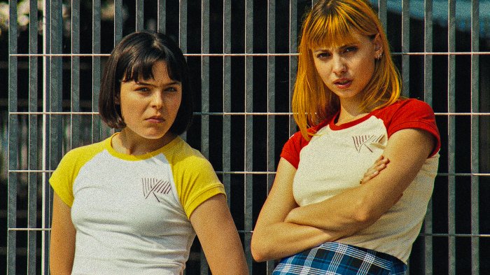 Le ragazzine stanno perdendo il controllo, recensione: l'antidoto alla solita retorica sull'adolescenza